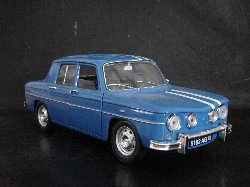 Renault 8 Gordini de couleur bleu à lignes blanches (Vue côté passager)